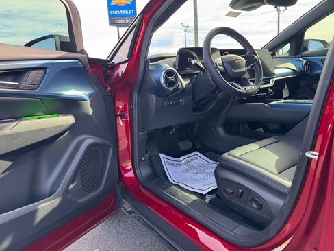 New 2026 Chevrolet Equinox EV LT image 11