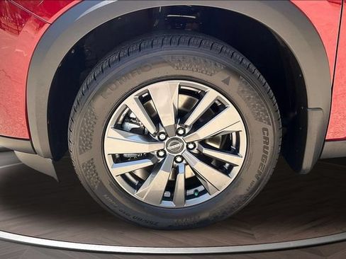 New 2026 Nissan Pathfinder SV w/ SV Premium Package FWD image 11