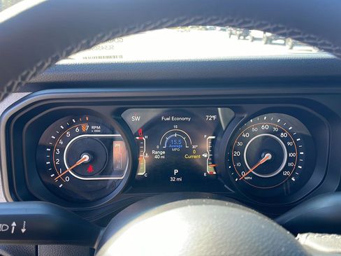 New 2025 Jeep Gladiator Willys image 16