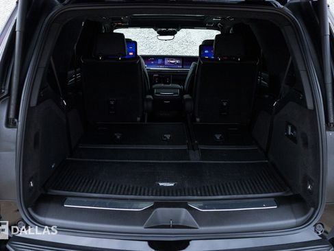 Used 2025 Cadillac Escalade Sport Platinum w/ LPO, Floor Liner Package image 33