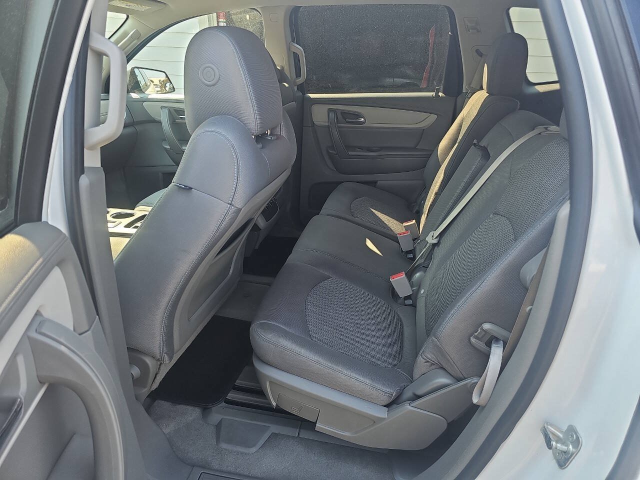 Used 2017 Chevrolet Traverse LS AWD/4WD image 7