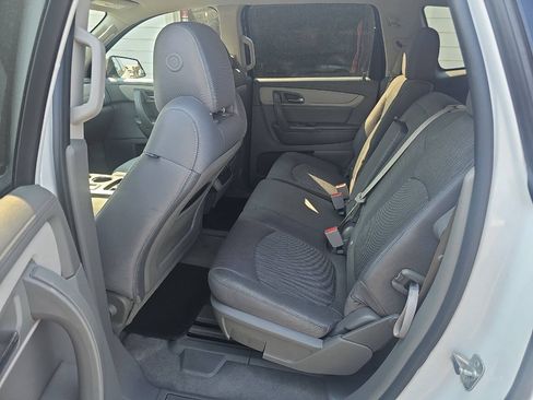 Used 2017 Chevrolet Traverse LS AWD/4WD image 7