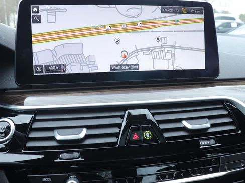 Certified 2022 BMW 540i image 29