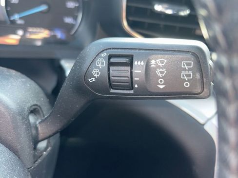 Used 2021 Ford Explorer XLT w/ Equipment Group 202A image 27