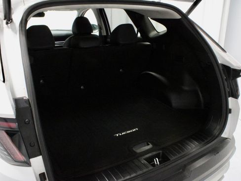 Used 2025 Hyundai Tucson SEL AWD/4WD image 13