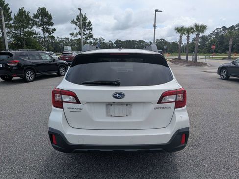 Used 2019 Subaru Outback 2.5i Premium AWD/4WD image 5