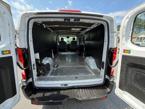 Used 2019 Ford Transit 250 148 Low Roof RWD image 44