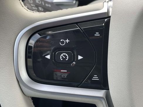 New 2026 Volvo XC60 T8 Ultra w/ Protection Package Premier AWD/4WD image 10