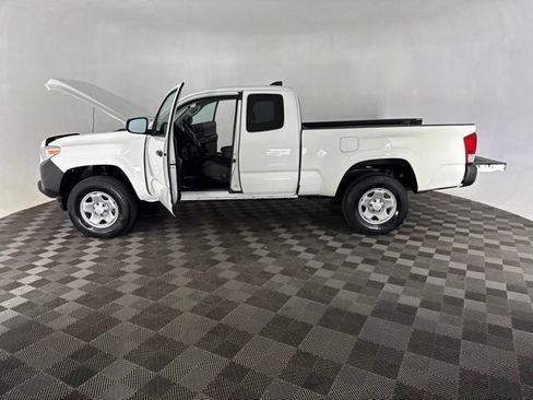 Used 2023 Toyota Tacoma SR RWD image 9