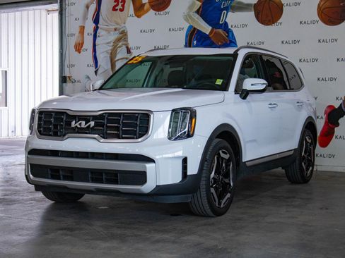 Used 2025 Kia Telluride S AWD/4WD image 22