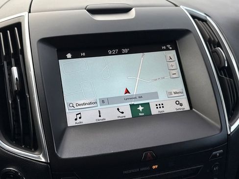 Used 2017 Ford Edge Titanium w/ Equipment Group 301A image 21