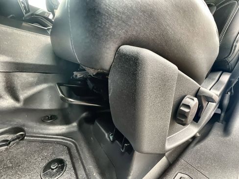 New 2025 Ford Bronco Badlands image 14