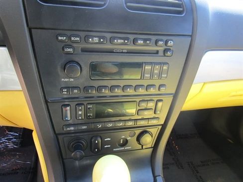 Used 2002 Ford Thunderbird RWD image 14
