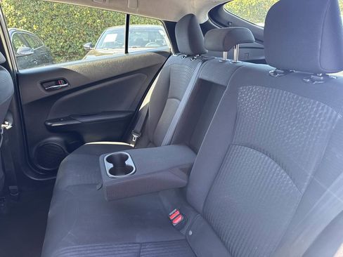 Used 2017 Toyota Prius Two image 9