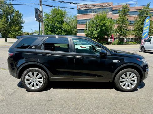 Used 2017 Land Rover Discovery Sport HSE Luxury image 6
