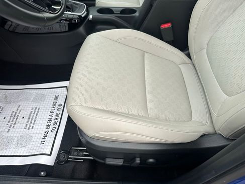 Used 2023 Kia Seltos EX image 24