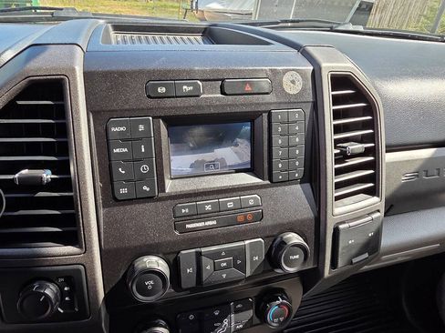 Used 2021 Ford F550 4x4 Regular Cab Super Duty image 28