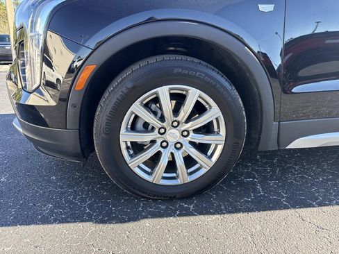 Used 2021 Cadillac XT4 Premium Luxury w/ Enhanced Visibility Package image 10