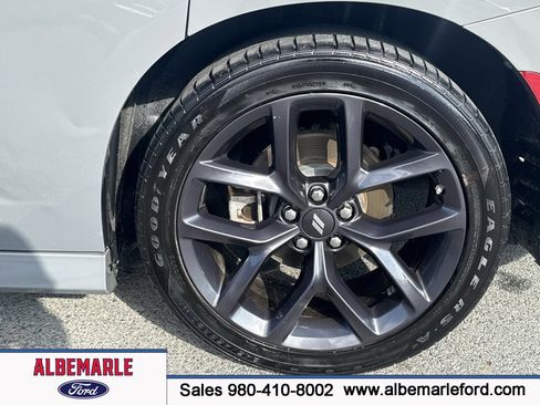 Used 2023 Dodge Charger R/T w/ Blacktop Package image 11
