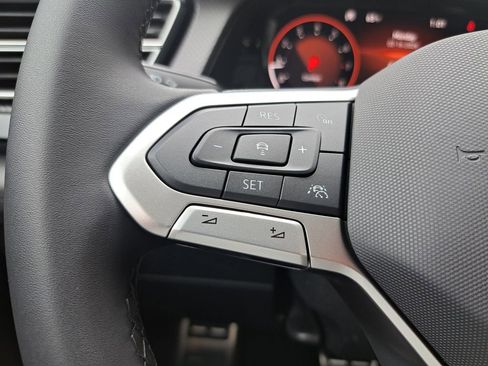 New 2026 Volkswagen Atlas Peak Edition image 13