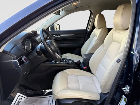 Used 2019 MAZDA CX-5 Touring image 10