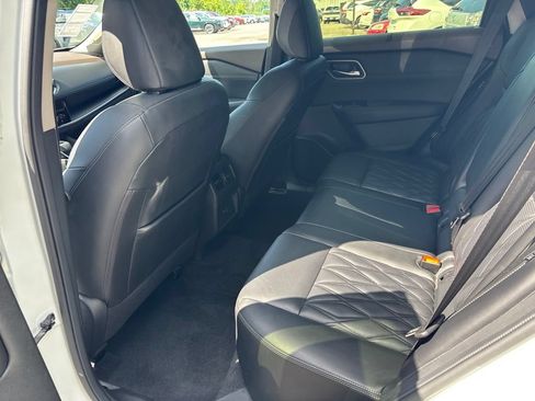 Certified 2023 Nissan Rogue Platinum AWD/4WD image 15