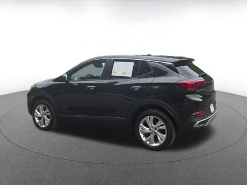 Used 2025 Buick Encore GX Preferred AWD/4WD image 10