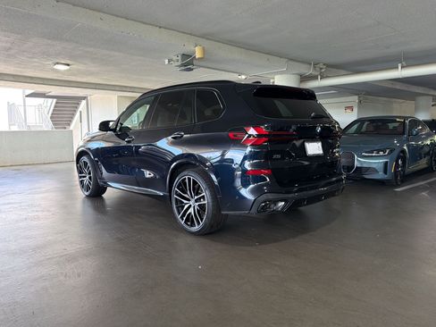 Used 2025 BMW X5 M60i w/ Executive Package AWD/4WD image 3