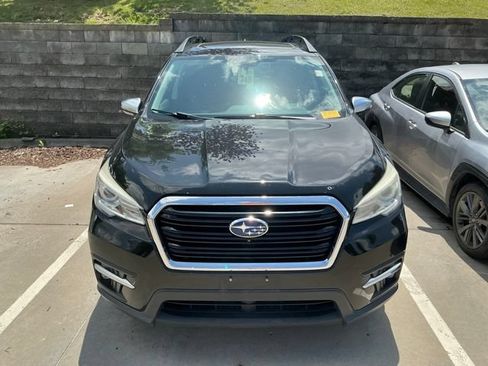 Used 2019 Subaru Ascent Touring w/ Popular Package #3 AWD/4WD image 2