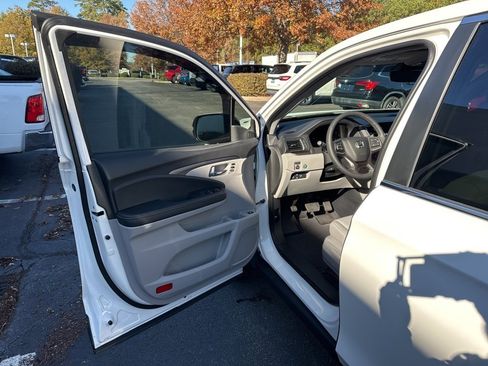 Certified 2026 Honda Ridgeline RTL image 20