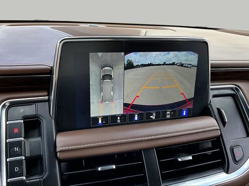 Used 2023 Chevrolet Tahoe High Country w/ LPO, Illumination Package RWD image 27