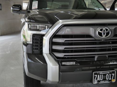 Used 2024 Toyota Tundra Limited AWD/4WD image 16