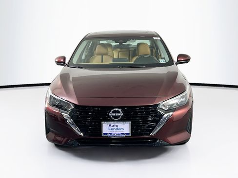 Used 2024 Nissan Sentra SV w/ SV Premium Package FWD image 2