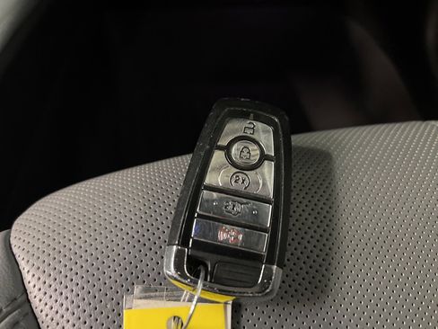 Used 2022 Lincoln Corsair Reserve w/ Equipment Group 201A image 38