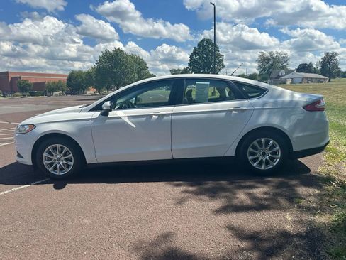 Used 2016 Ford Fusion S image 3