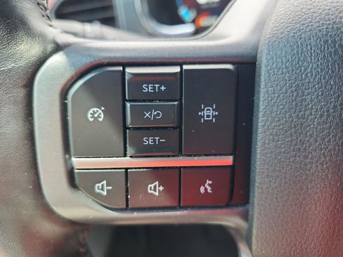 Used 2023 Ford F150 Lariat AWD/4WD image 26