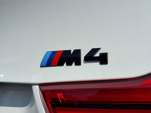 Used 2018 BMW M4 Coupe RWD image 28