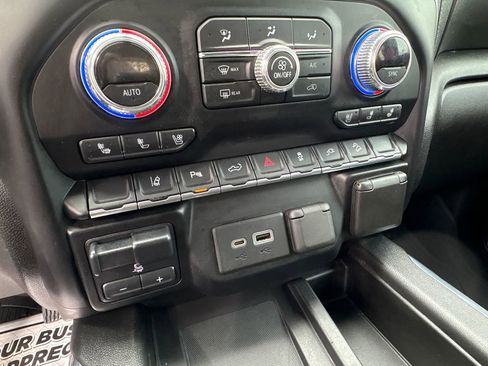 Used 2020 GMC Sierra 2500 SLT w/ SLT Premium Plus Package image 26