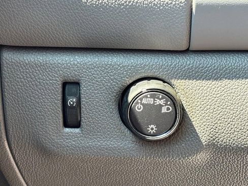 Used 2022 GMC Canyon Elevation Standard w/ Convenience Package RWD image 9