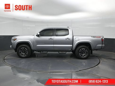 Used 2023 Toyota Tacoma TRD Sport AWD/4WD image 7