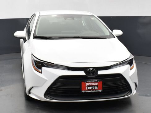 Used 2025 Toyota Corolla LE FWD image 7