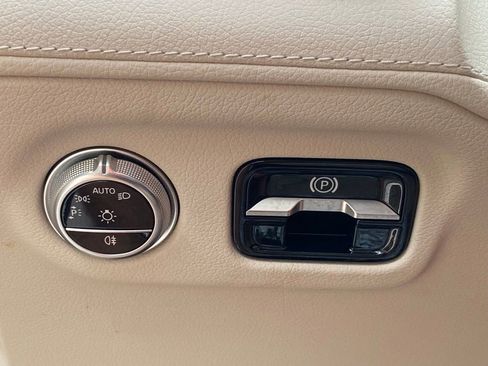 Used 2023 Mercedes-Benz EQS 450+ Sedan image 37