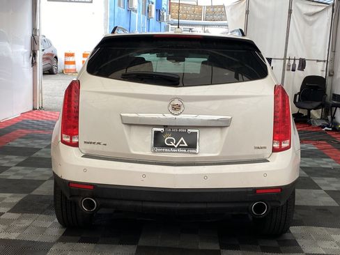 Used 2015 Cadillac SRX Luxury w/ Driver Awareness Package image 5