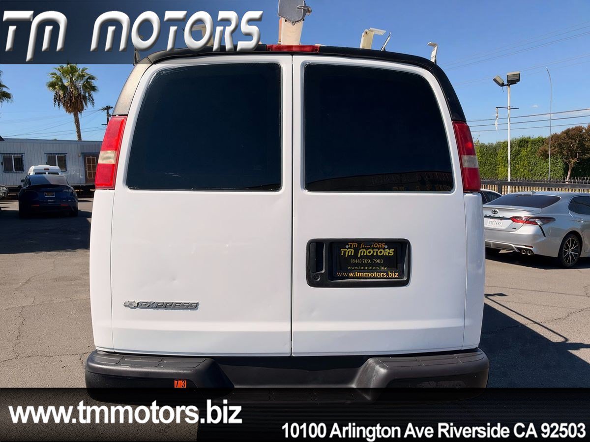 Used 2007 Chevrolet Express 2500 RWD image 5