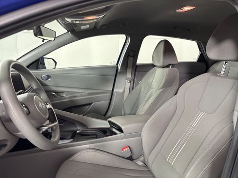 Used 2024 Hyundai Elantra SEL image 23