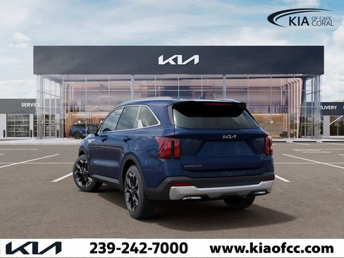 New 2026 Kia Sorento EX w/ EX Premium Package FWD image 4