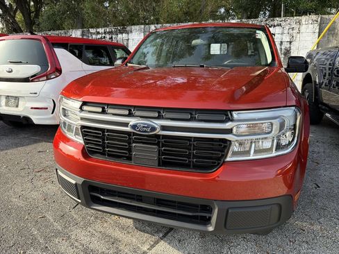 Used 2024 Ford Maverick Lariat FWD image 6