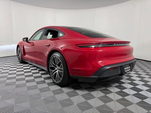 Certified 2022 Porsche Taycan image 3