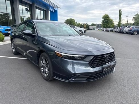 Used 2024 Honda Accord EX image 4