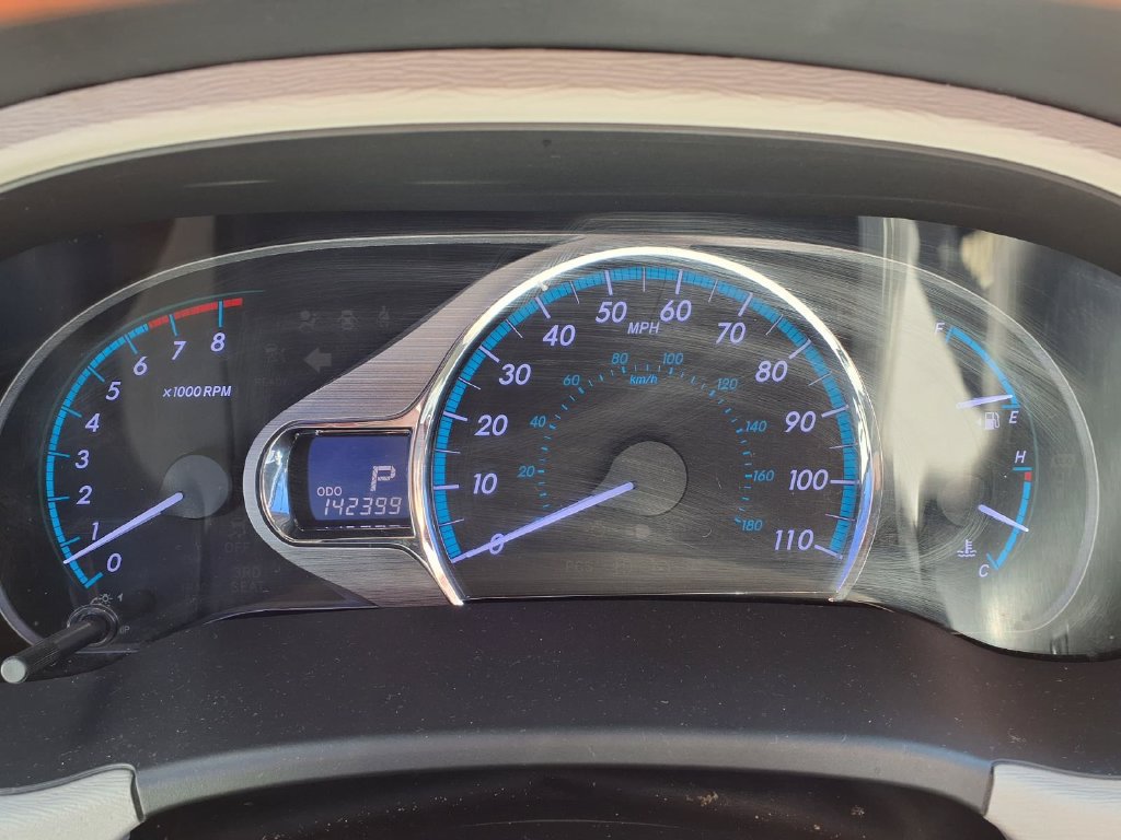 Used 2014 Toyota Sienna Limited w/ Limited Premium Package FWD image 15